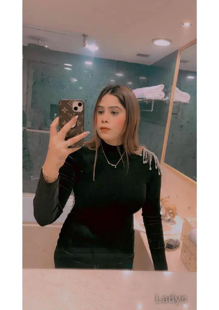 Simran,  years blonde escorts girl, height  sm, Weight  kg, eros Visakhapatnam