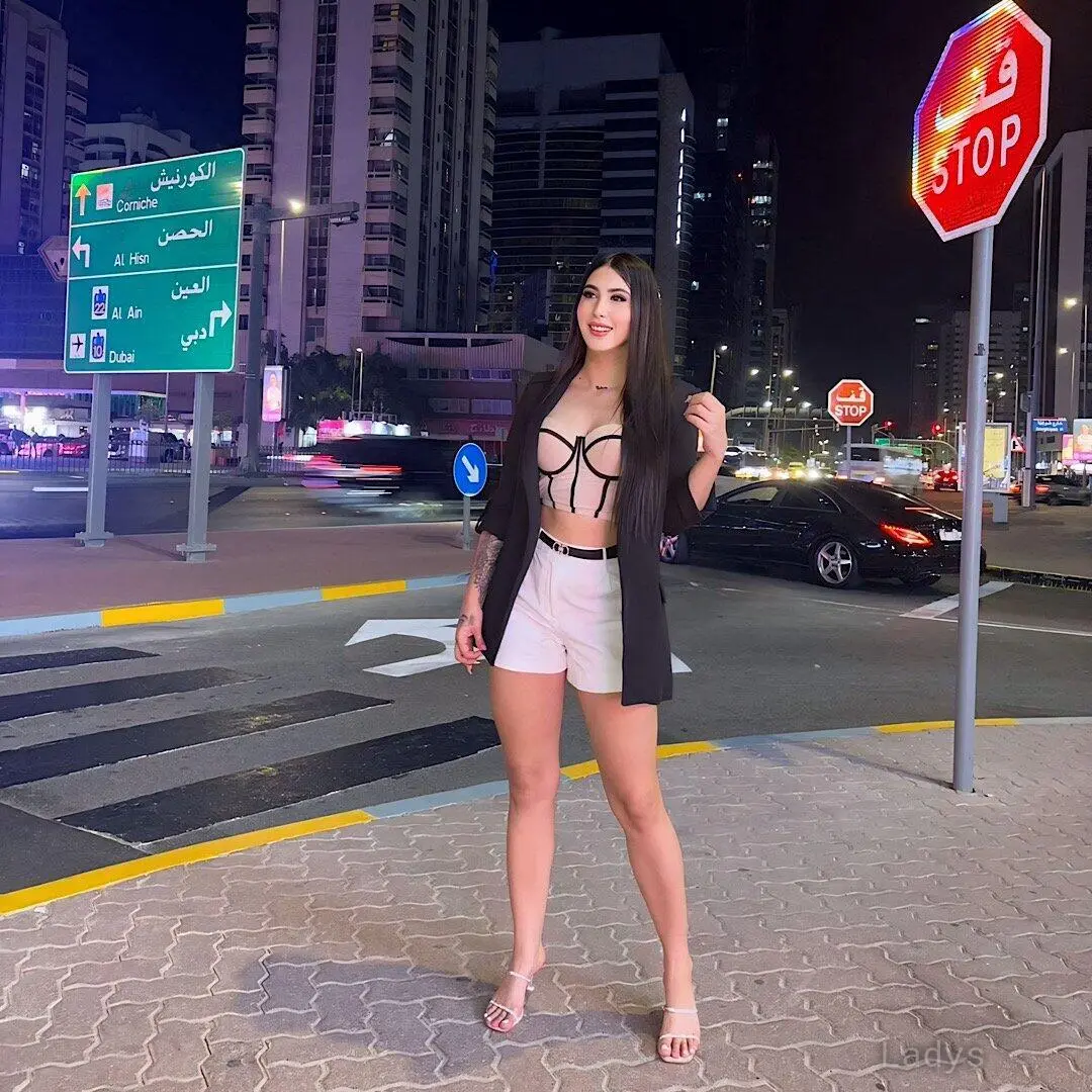 Victoria, 23 years independent escort girl, height 173 sm, Weight  kg, erotic massage Abu Dhabi