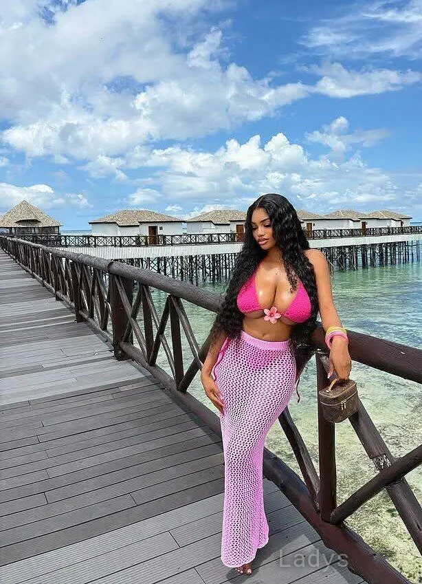 Sharon, Natural Big Boobs and Deep Throat, 26 years independent escort girl, height 170 sm, Weight kg, erotic massage Bali
