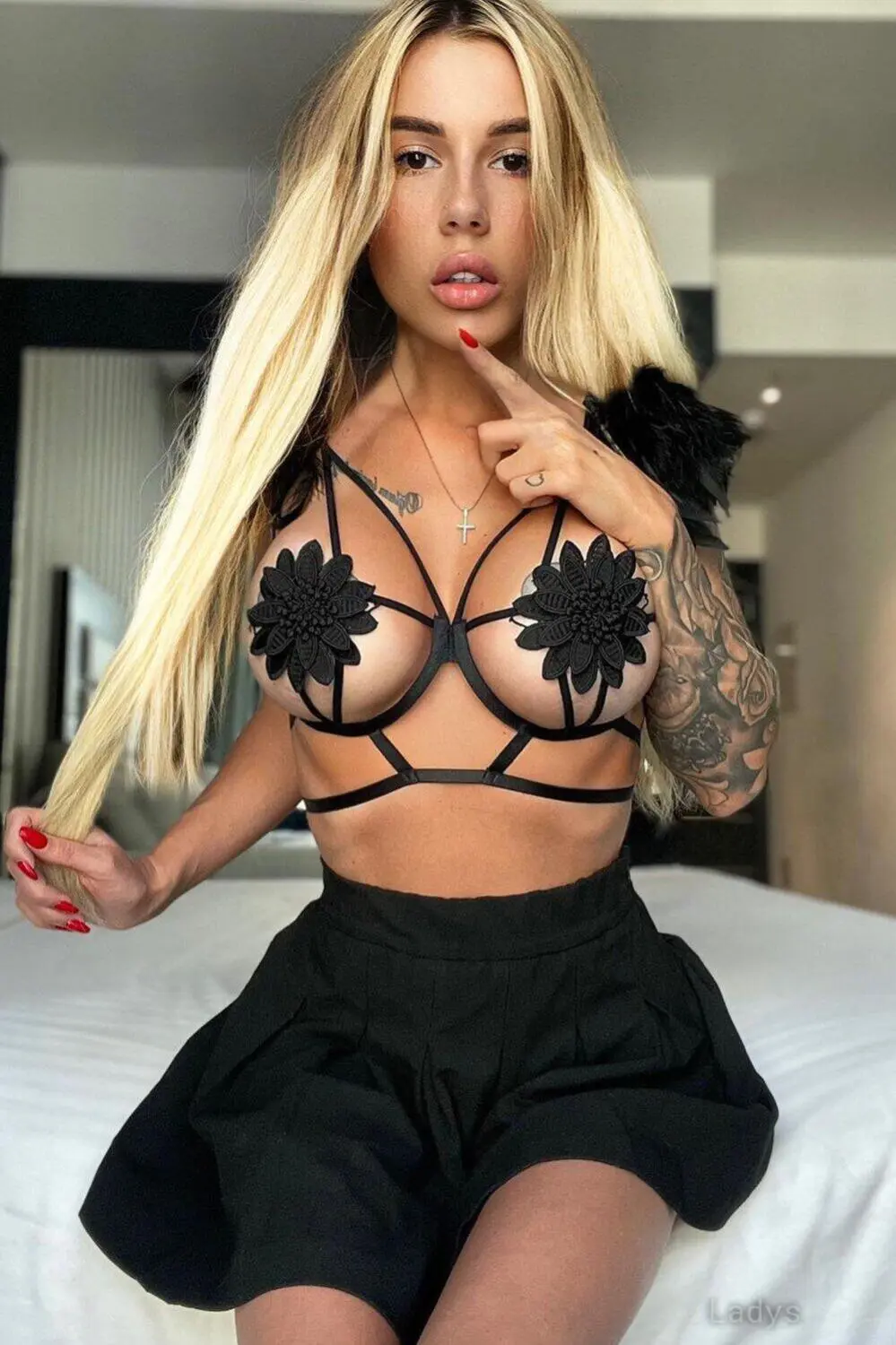 Victoria, 25 years independent escort girl, height 167 sm, Weight kg, erotic massage Bangkok