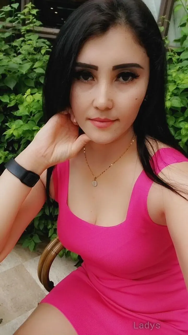 Ameli, 23 years independent escort girl, height 169 sm, Weight kg, erotic massage Delhi