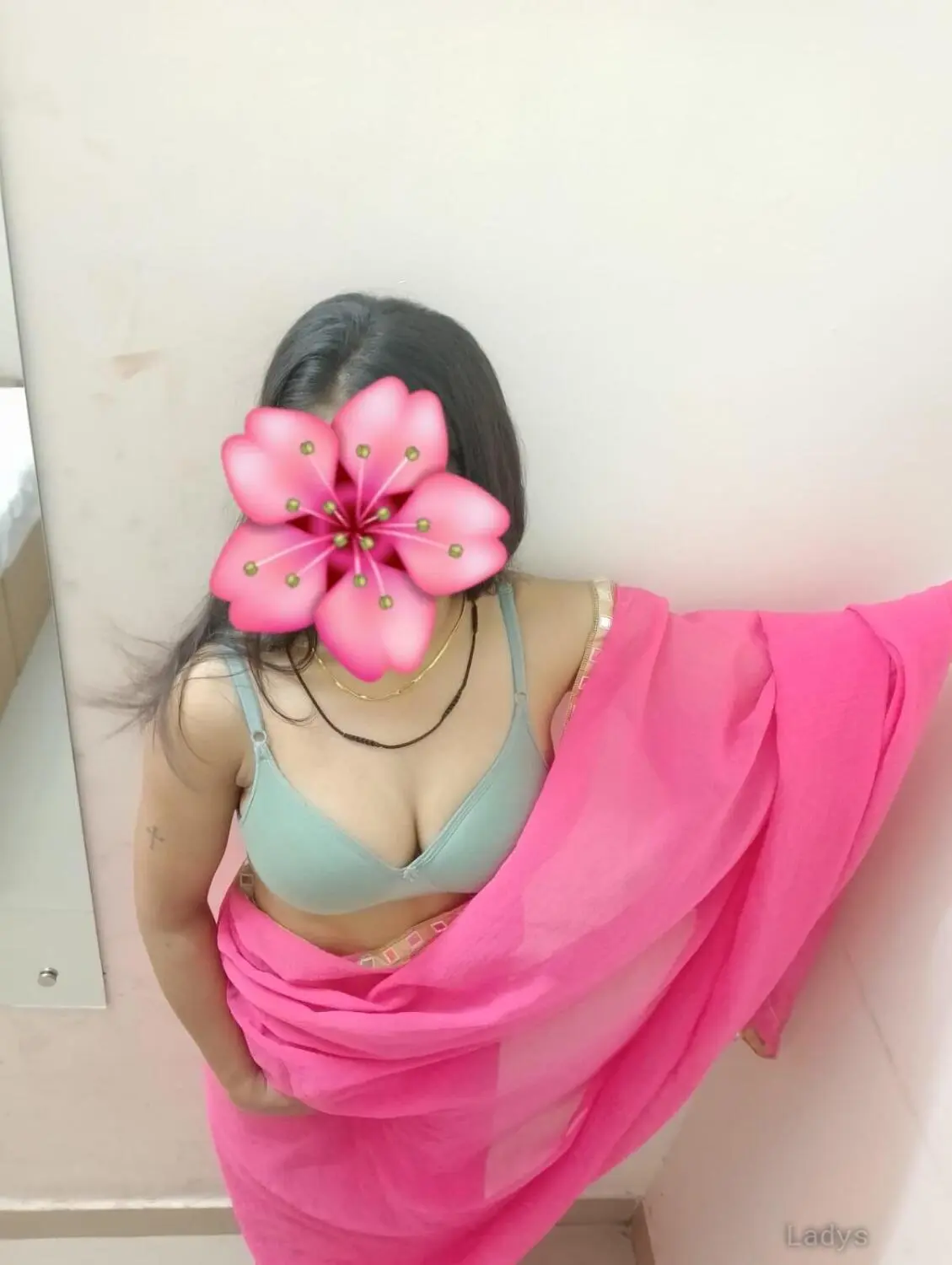 Jessi, 23 years independent escort girl, height 169 sm, Weight  kg, erotic massage Delhi