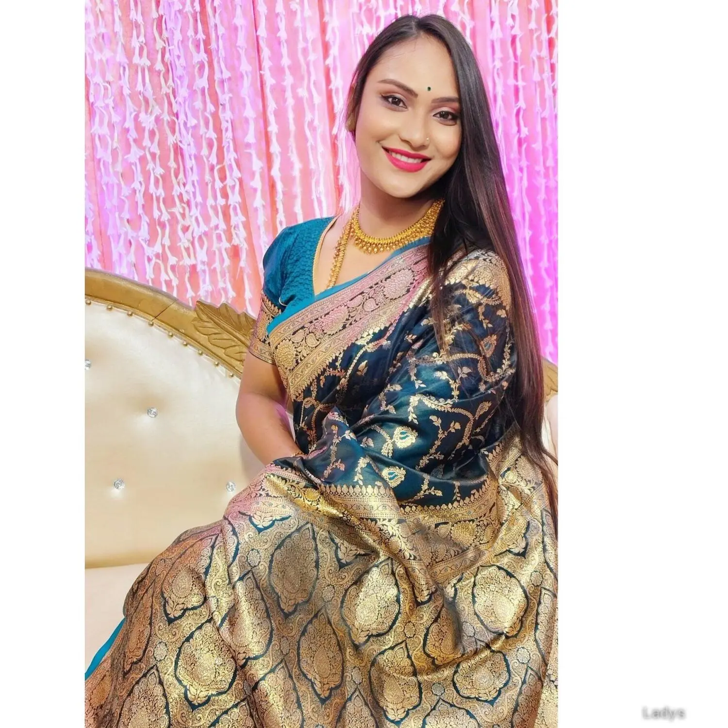 Aditi, 29 years independent escort girl, height 153 sm, Weight  kg, erotic massage Kolkata