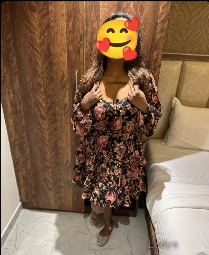 Naina, 26 years independent escort girl, height 154 sm, Weight  kg, erotic massage Navi Mumbai