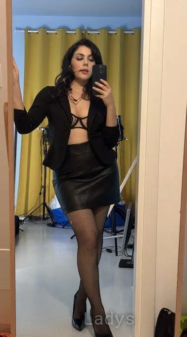 Wislande, 27 years independent escort girl, height 173 sm, Weight 40 kg, erotic massage Palma de Mallorca-1