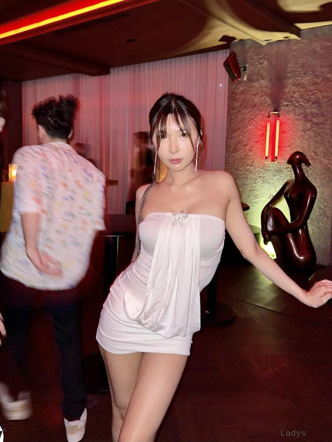 Elsa, 24 years independent escort girl, height 167 sm, Weight kg, erotic massage Seoul