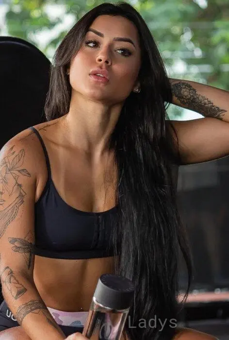 Melina Ferreira, 27 years beautiful nude Esch-sur-Alzette escorts girl, height 165 sm, Weight 69 kg