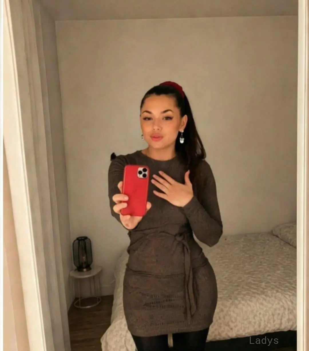Yelitza, 30 years beautiful nude Esch-sur-Alzette escorts girl, height 171 sm, Weight 65 kg