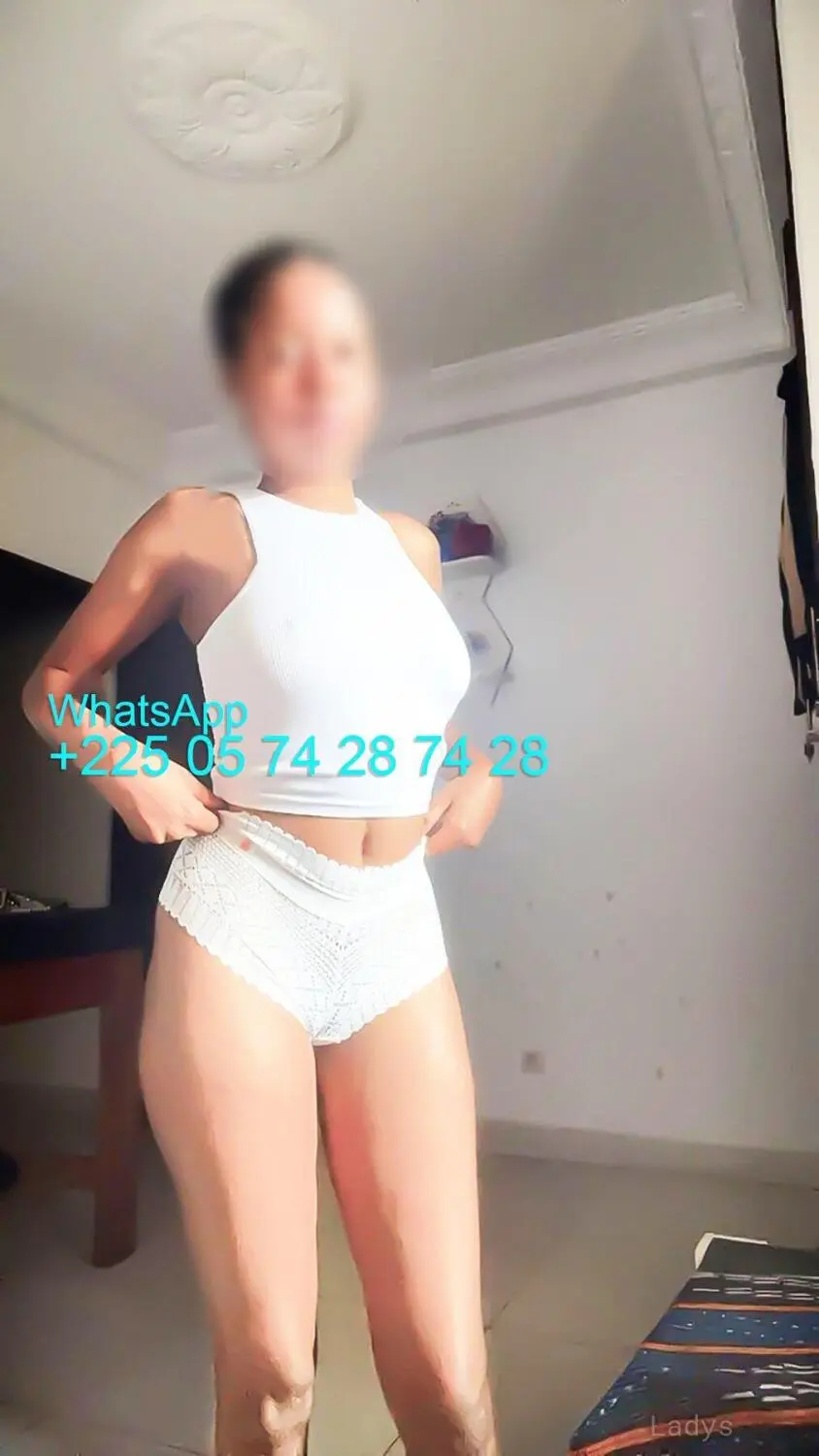 Slavy, years brunette escorts in Abidjan, height sm, Weight kg