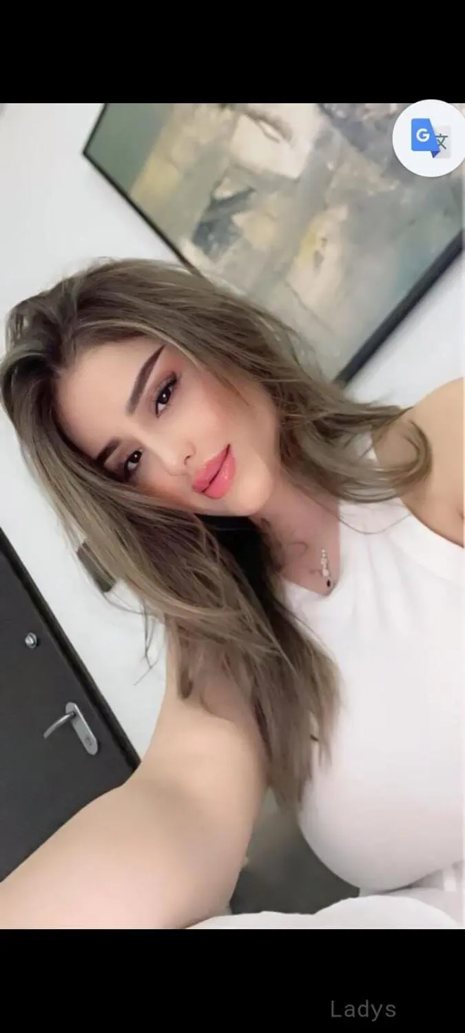 Lili, 24 years brunette escorts in Abu Dhabi, height 168 sm, Weight kg