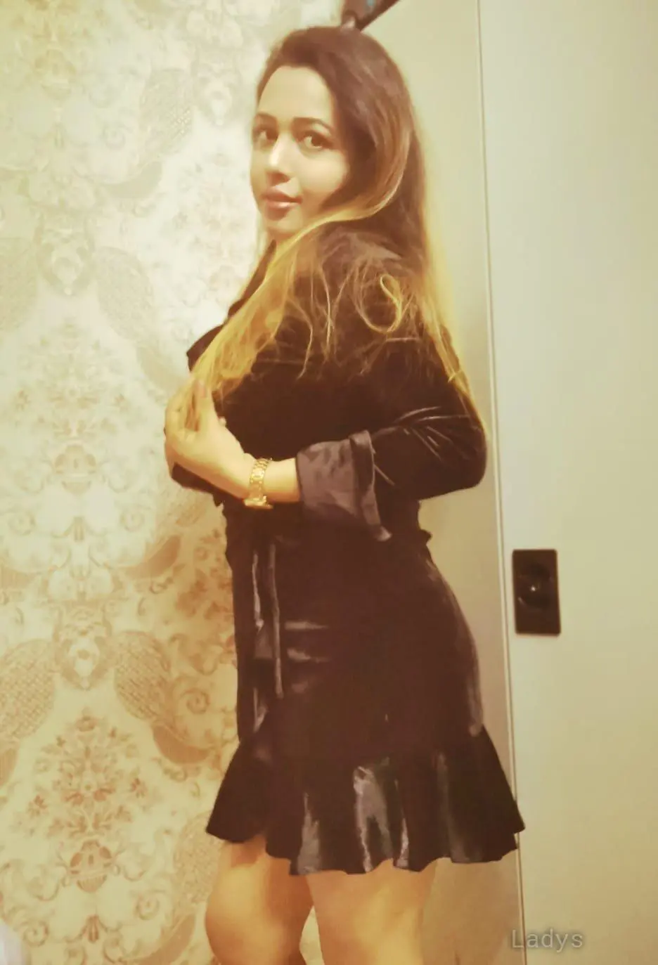 Sanduni, 32 years brunette escorts in Abu Dhabi, height 152 sm, Weight  kg