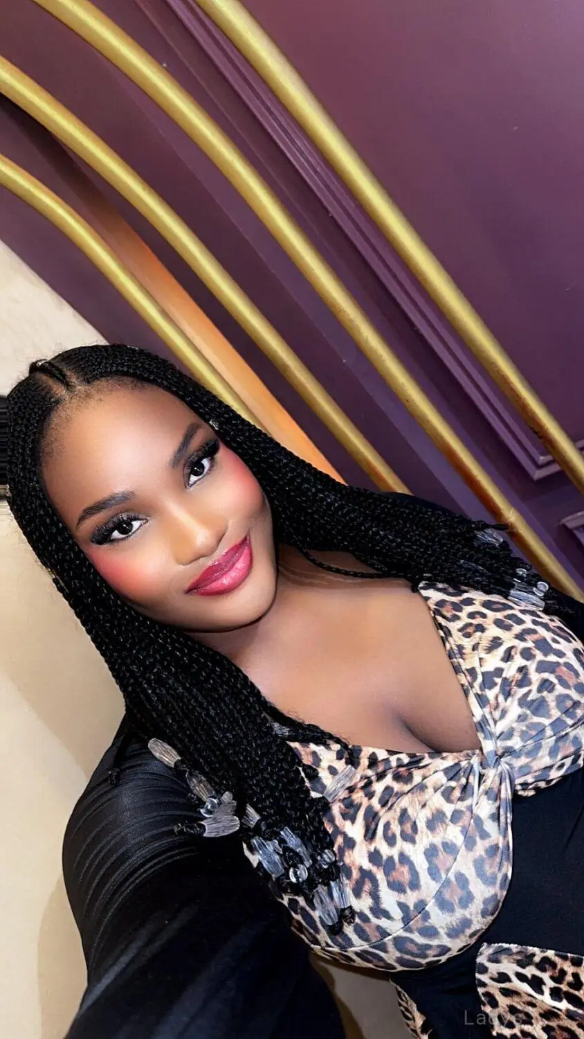 Zara,  years brunette escorts in Abuja, height  sm, Weight  kg