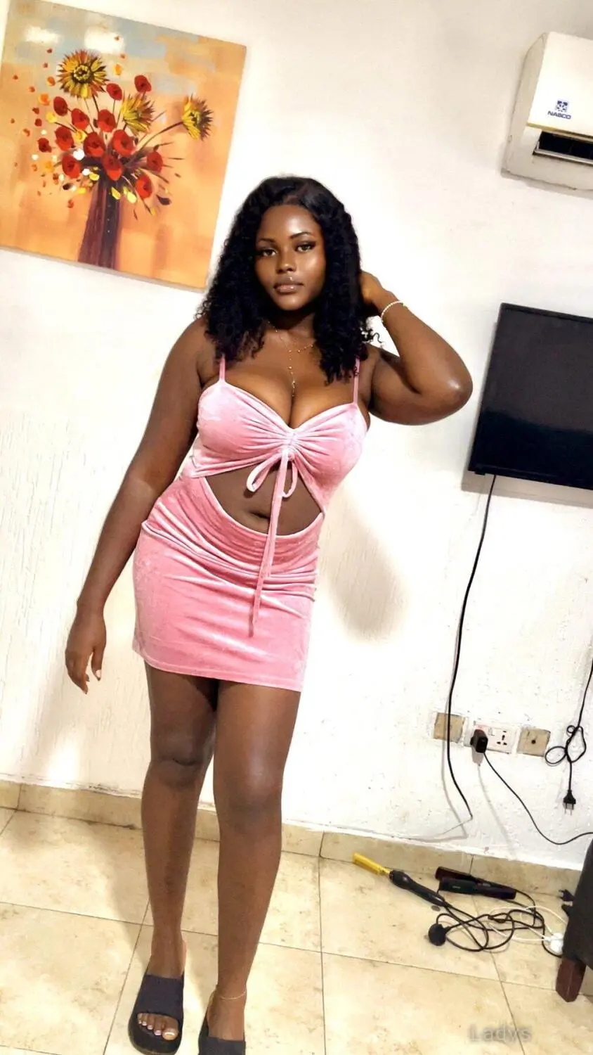 Elma, 23 years brunette escorts in Accra, height 165 sm, Weight kg