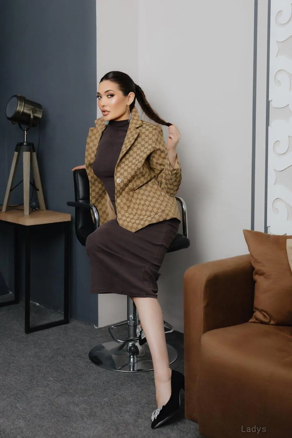 Asem, 25 years brunette escorts in Adelaide, height 165 sm, Weight kg