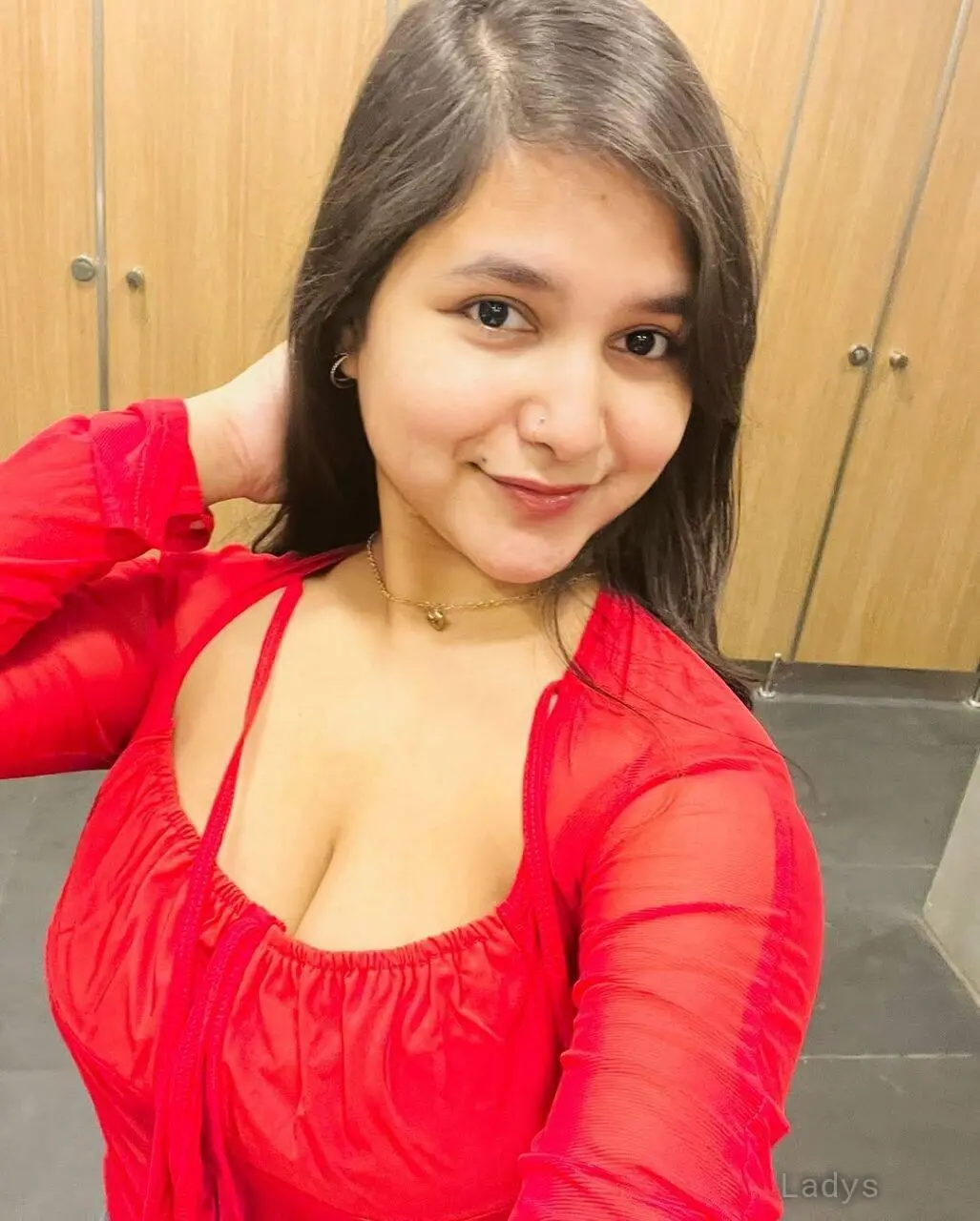 Ola, 21 years brunette escorts in Ahmedabad, height 154 sm, Weight kg