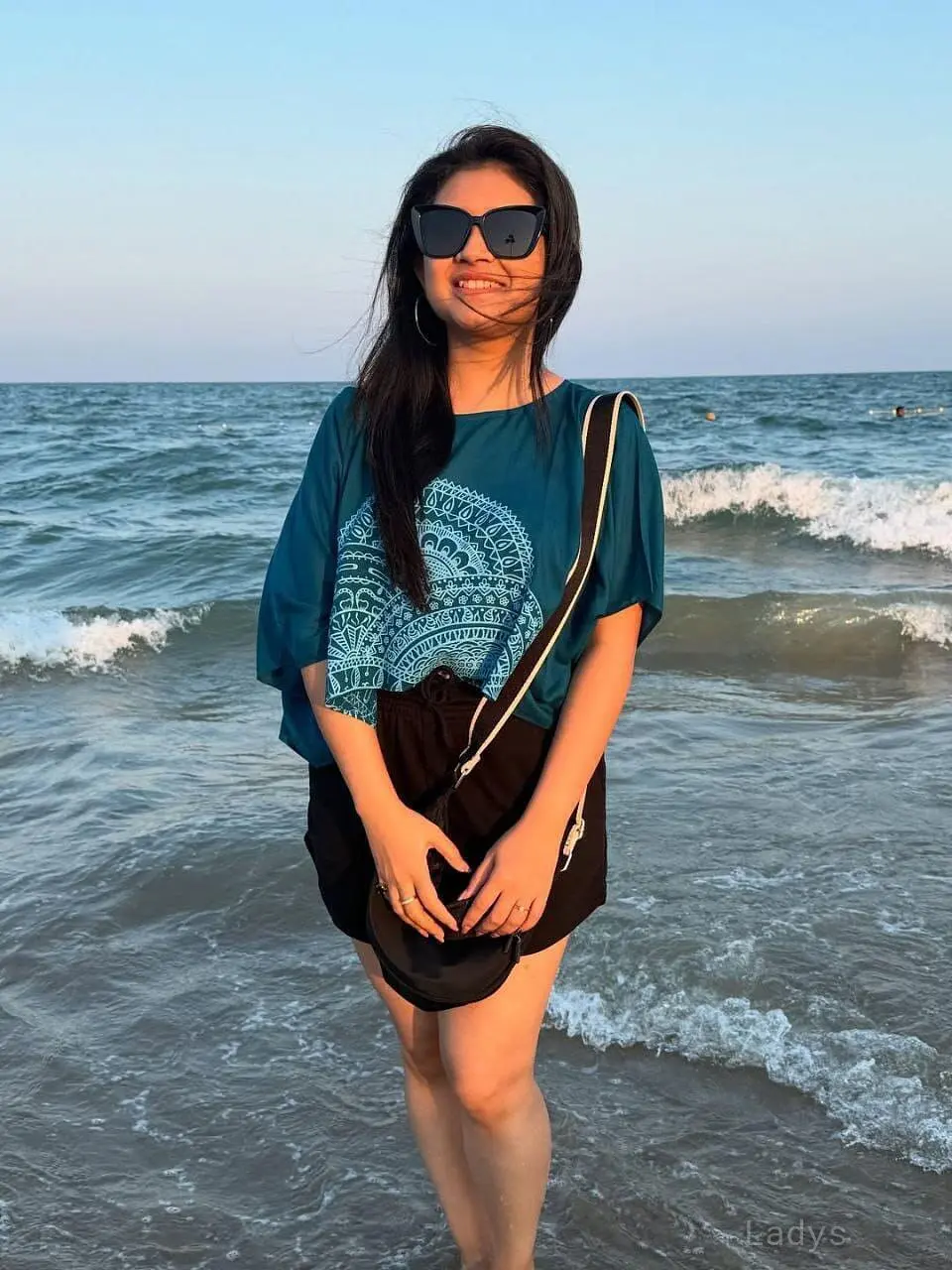 Ola, 22 years brunette escorts in Ahmedabad, height 170 sm, Weight kg