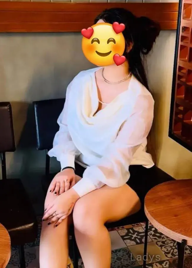 Anjali, 24 years brunette escorts in Ajman, height 169 sm, Weight  kg