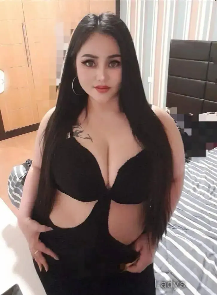 Ruby, years brunette escorts in Ajman, height sm, Weight kg