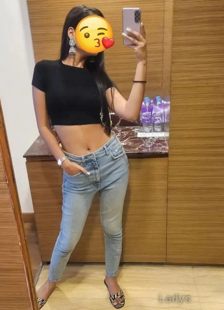 Shalika, 24 years brunette escorts in Ajman, height 168 sm, Weight  kg