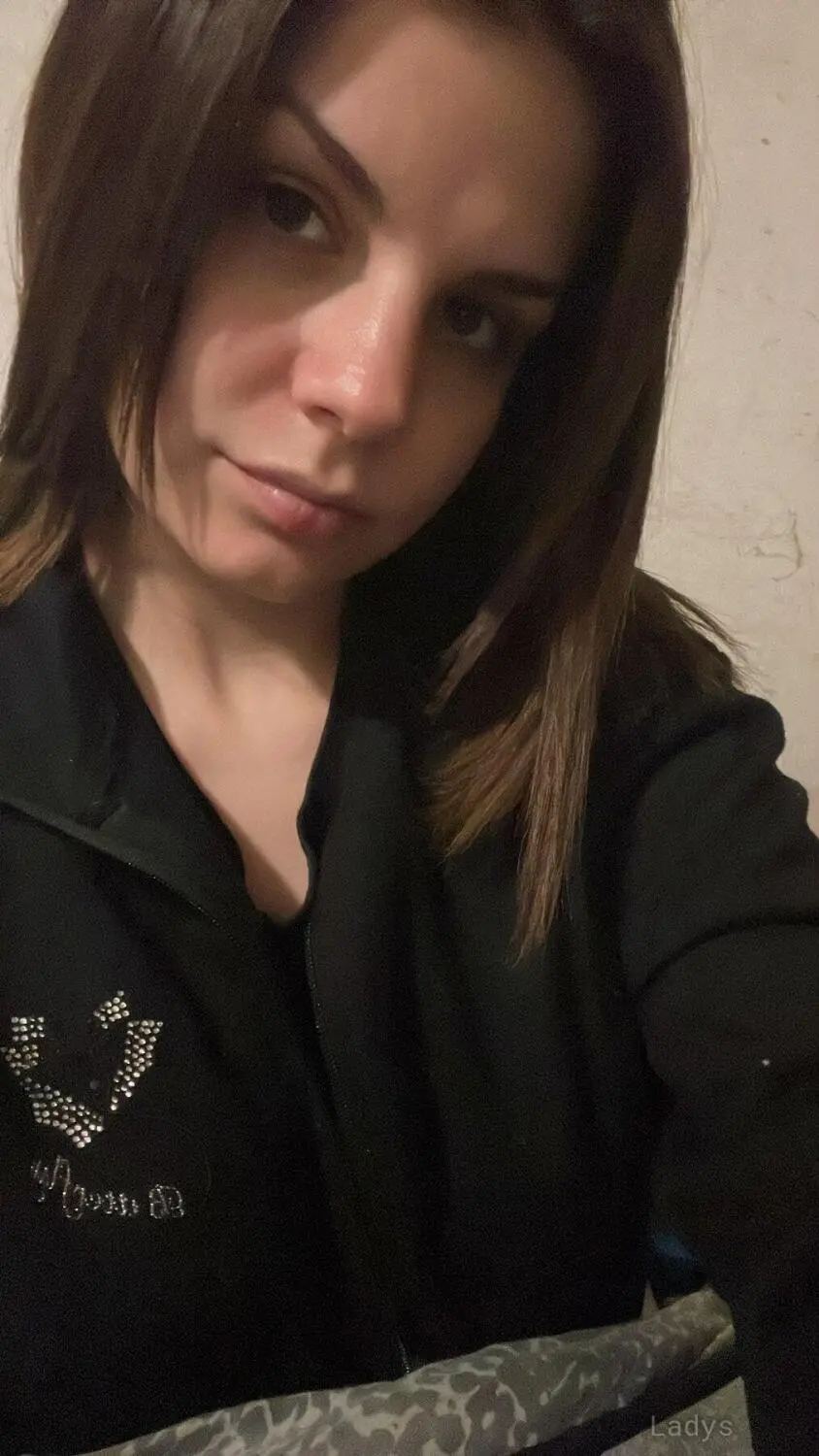 Alisha,  years brunette escorts in Al Khobar, height  sm, Weight  kg