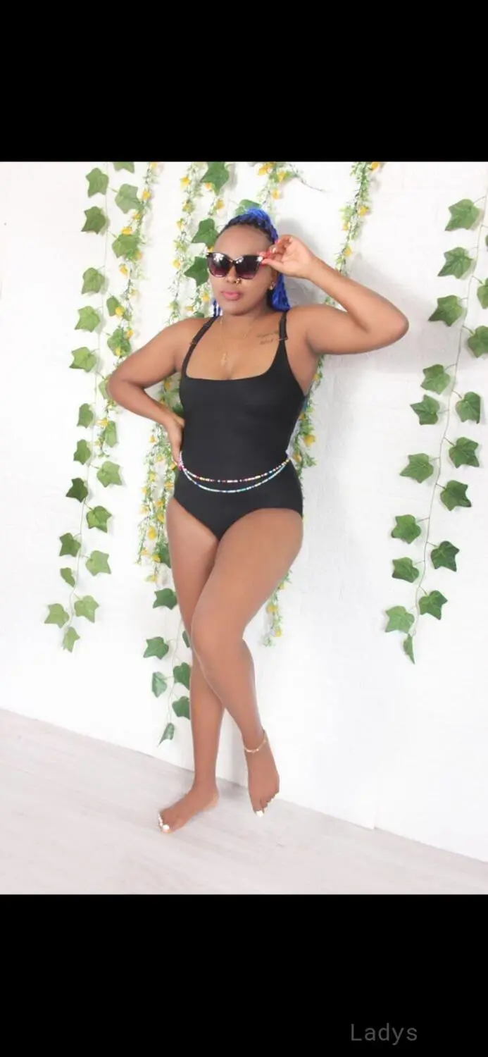 Hunnie, 24 years brunette escorts in Al Khobar, height 156 sm, Weight  kg