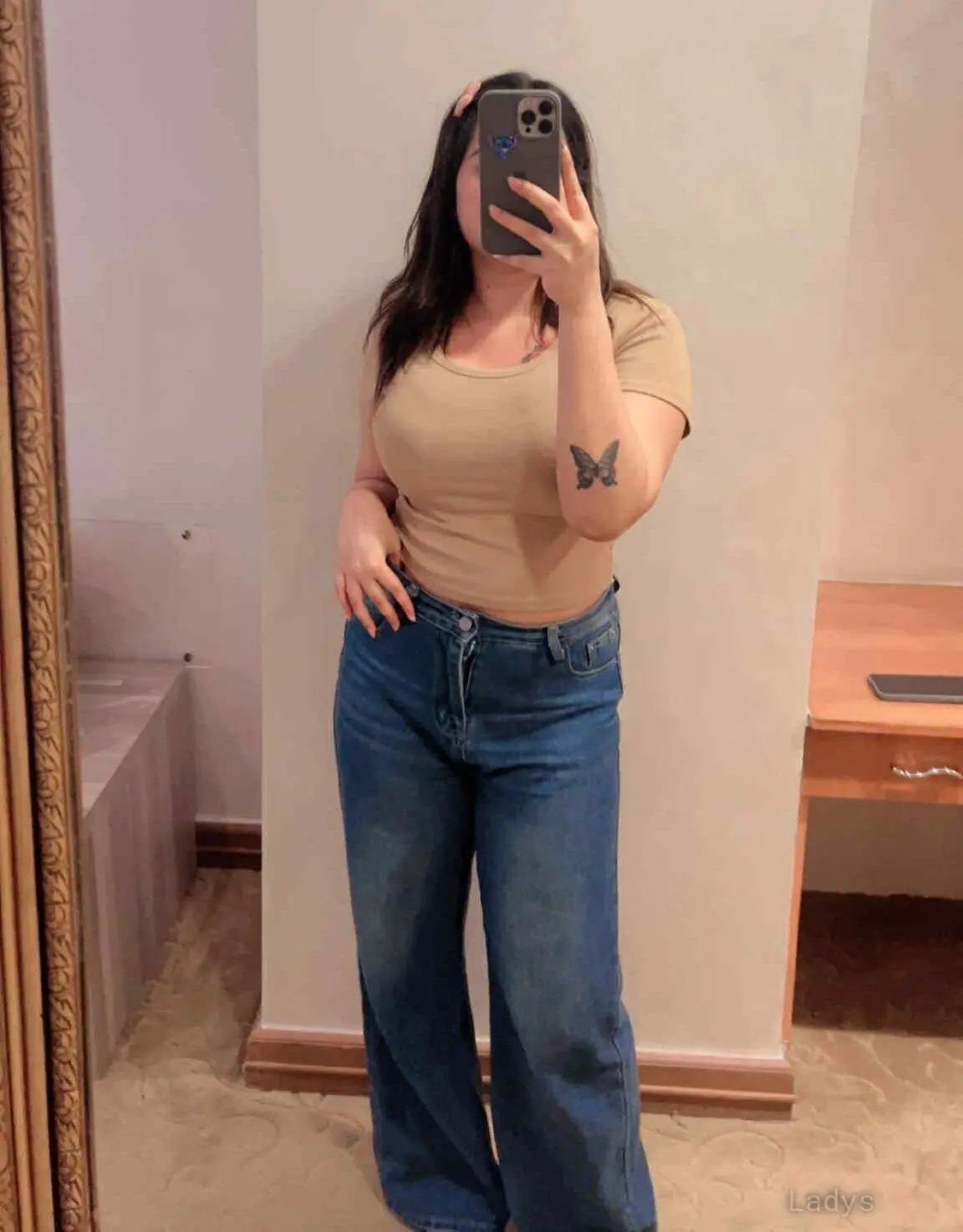 Mena, 25 years brunette escorts in Al Khobar, height 167 sm, Weight  kg