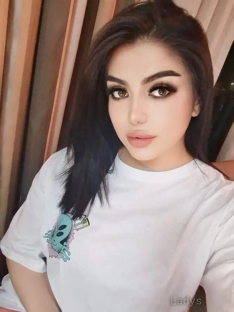 Mylinh, 25 years brunette escorts in Al Khobar, height 166 sm, Weight kg