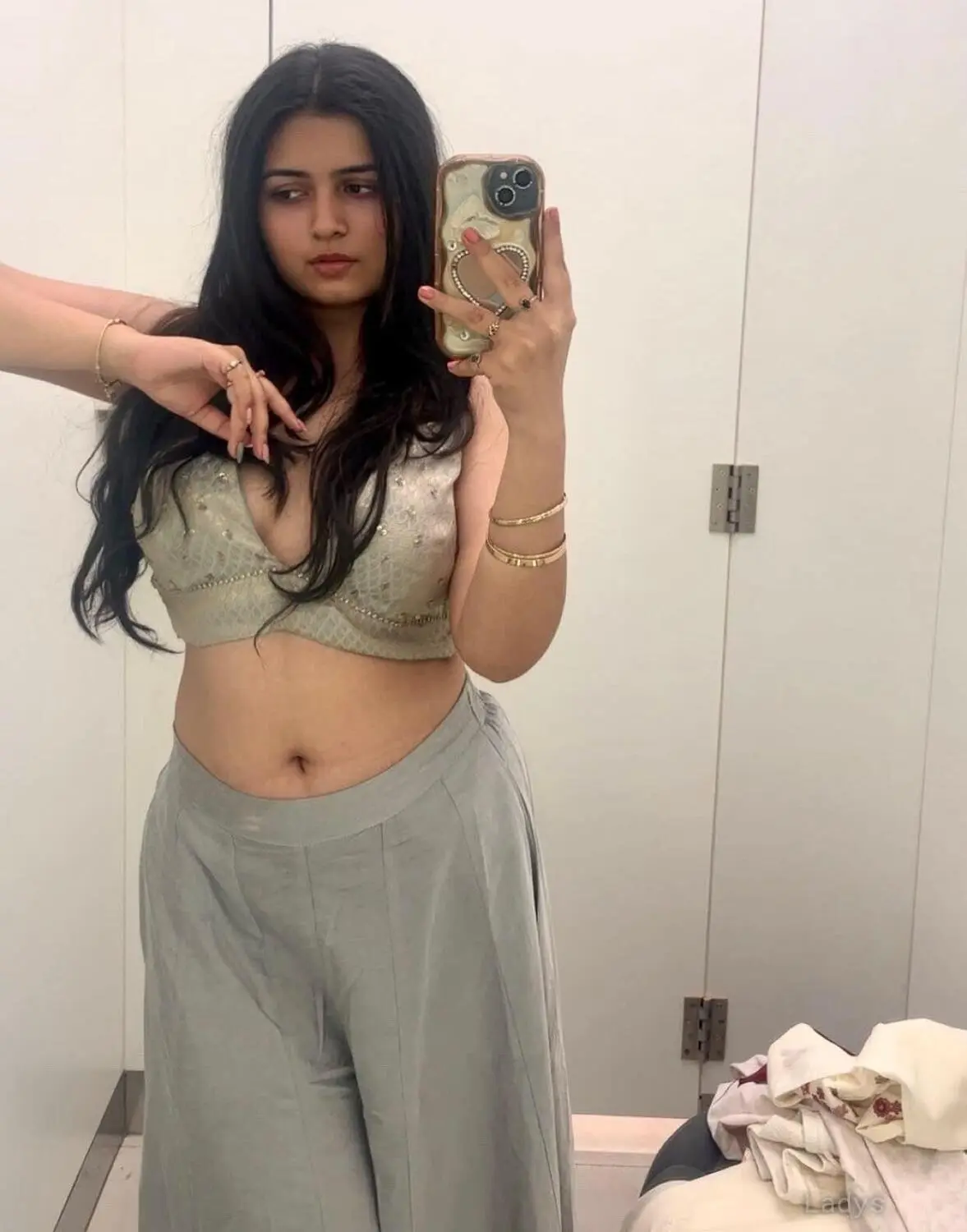 Kate, 21 years brunette escorts in Amritsar, height 167 sm, Weight kg