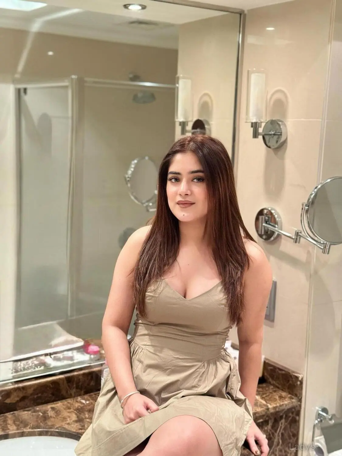 Kirat, 22 years brunette escorts in Amritsar, height 167 sm, Weight  kg