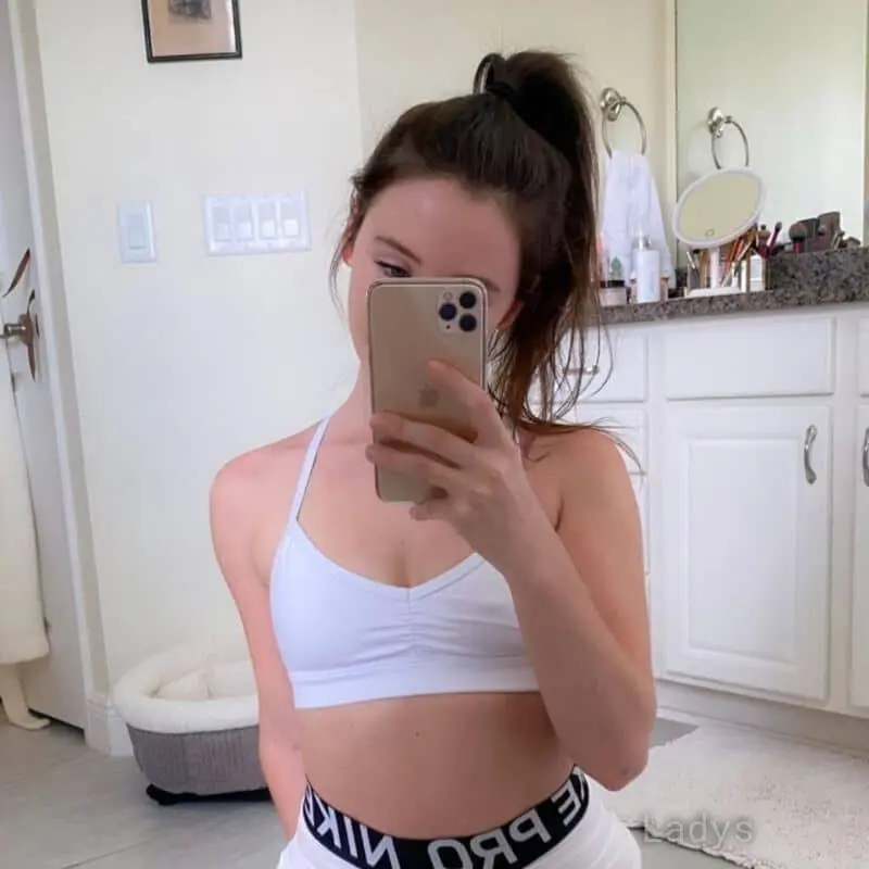 Lucie Asti, 25 years brunette escorts in Asti, height 120 sm, Weight 36 kg-1