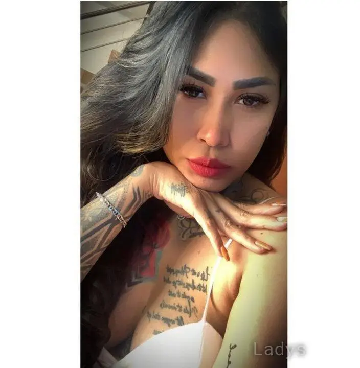 Dara, 25 years brunette escorts in Bali, height 168 sm, Weight  kg