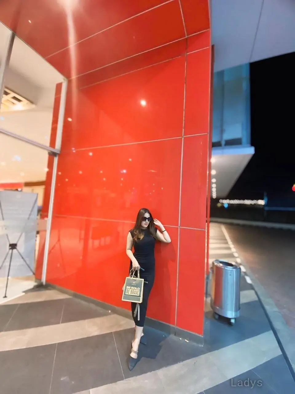 Jasmine, 22 years brunette escorts in Bali, height 160 sm, Weight  kg