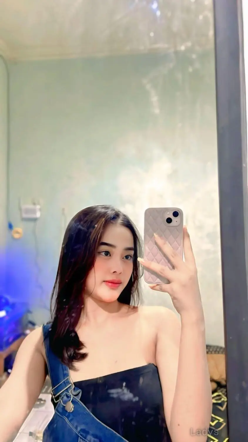 Natasha, 23 years brunette escorts in Bali, height 159 sm, Weight  kg