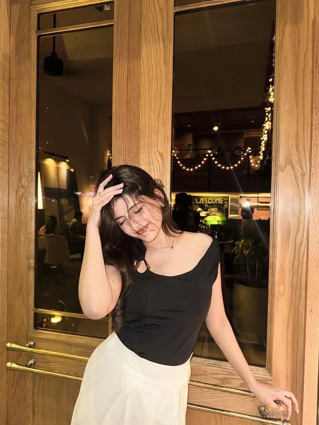 Anushka, 22 years brunette escorts in Bangalore, height 154 sm, Weight kg