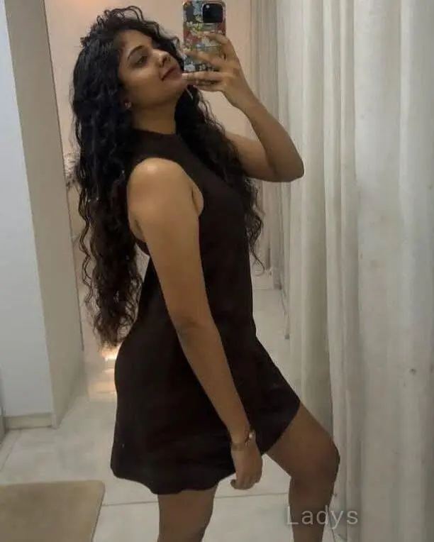 Banglore, 21 years brunette escorts in Bangalore, height 165 sm, Weight  kg