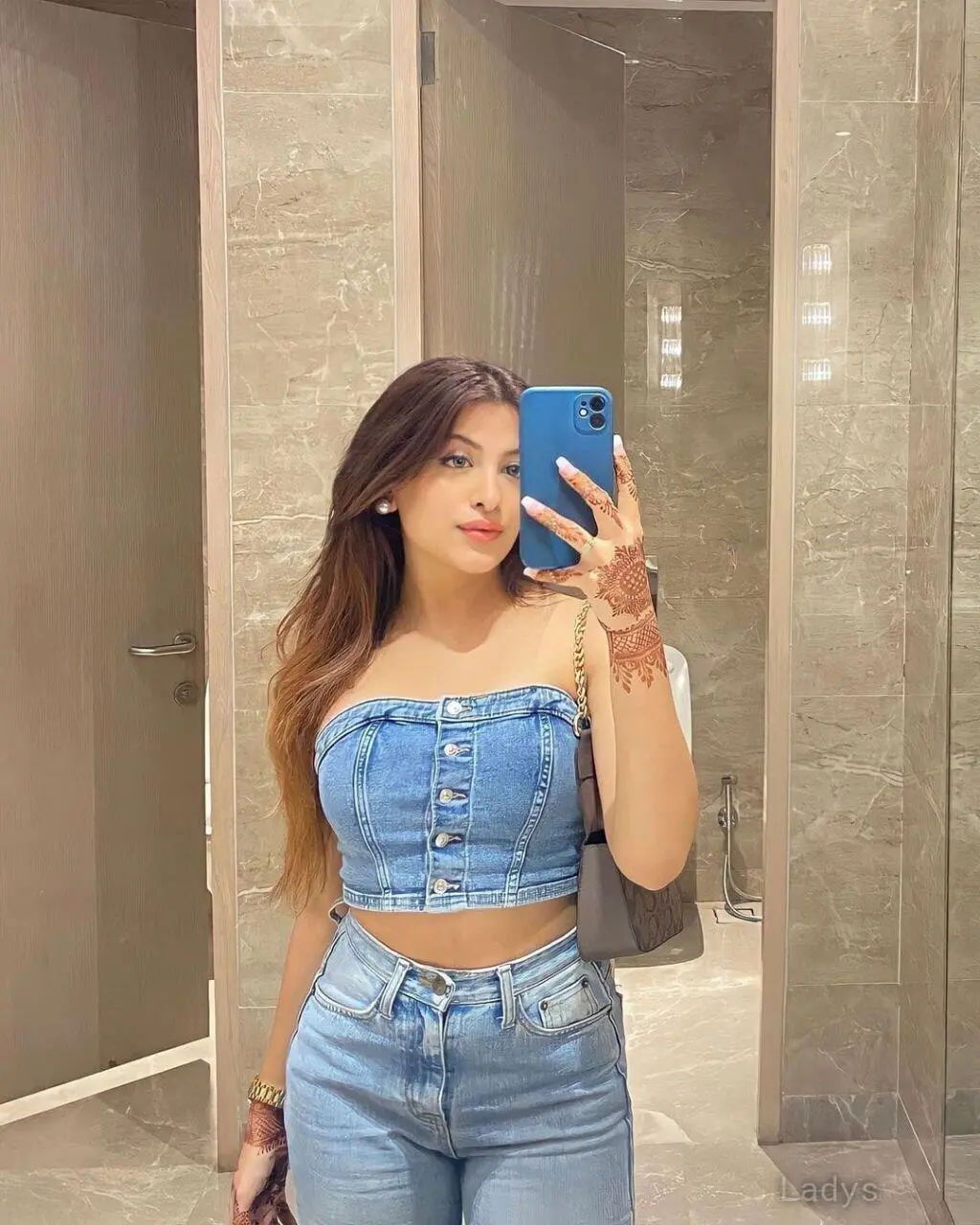 Dipali Shah, 22 years brunette escorts in Bangalore, height 150 sm, Weight  kg