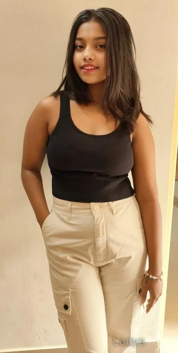 Hanika, 21 years brunette escorts in Bangalore, height 155 sm, Weight  kg