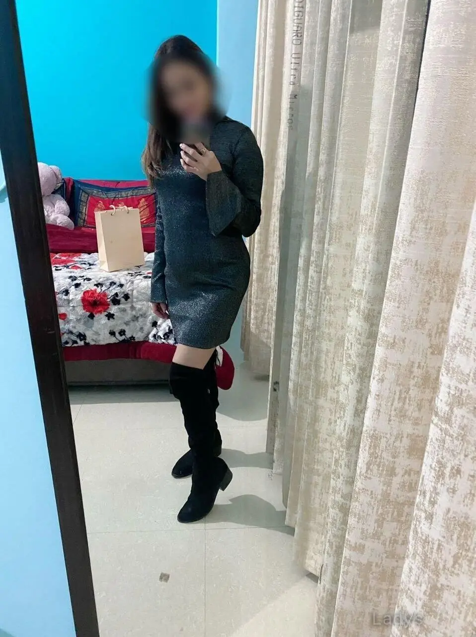 Khusbu, 23 years brunette escorts in Bangalore, height 153 sm, Weight kg