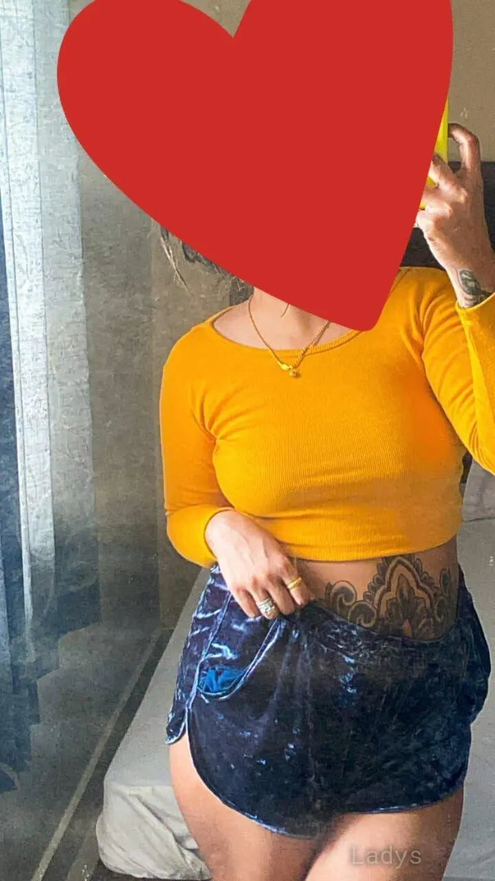 Neha, 21 years brunette escorts in Bangalore, height 154 sm, Weight kg