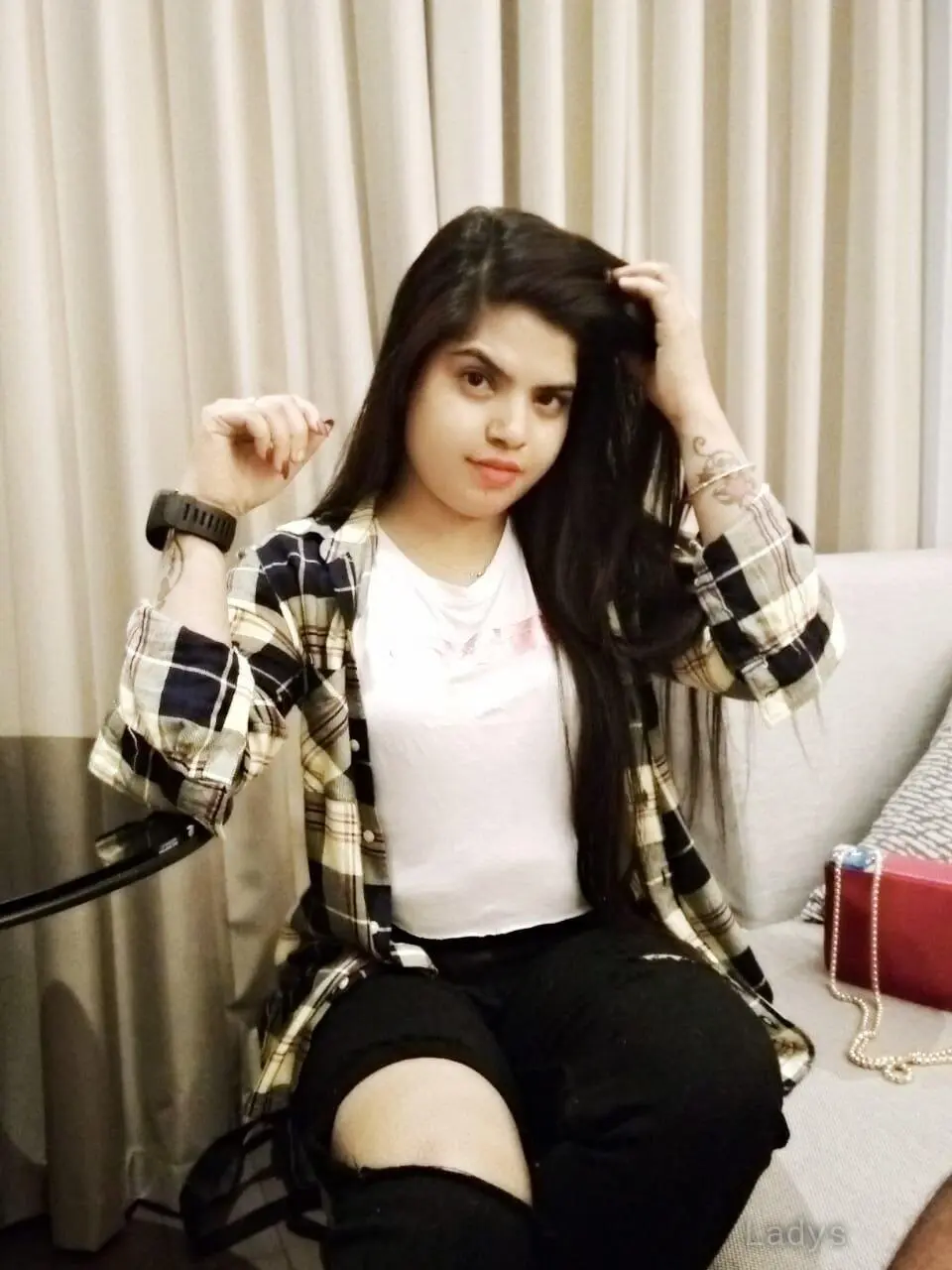 Shuman Chauhan, 21 years brunette escorts in Bangalore, height 154 sm, Weight kg