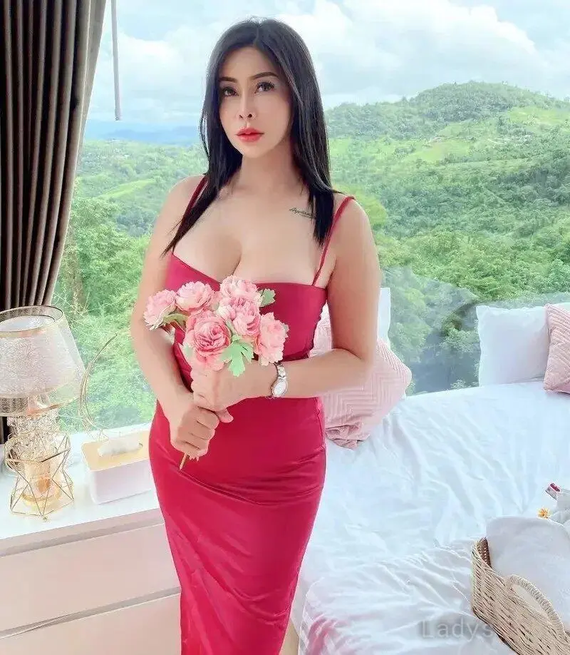 Polly,  years brunette escorts in Bangkok, height  sm, Weight  kg