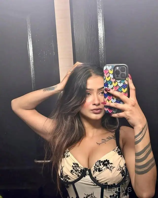 Sherlyn, years brunette escorts in Bangkok, height sm, Weight kg