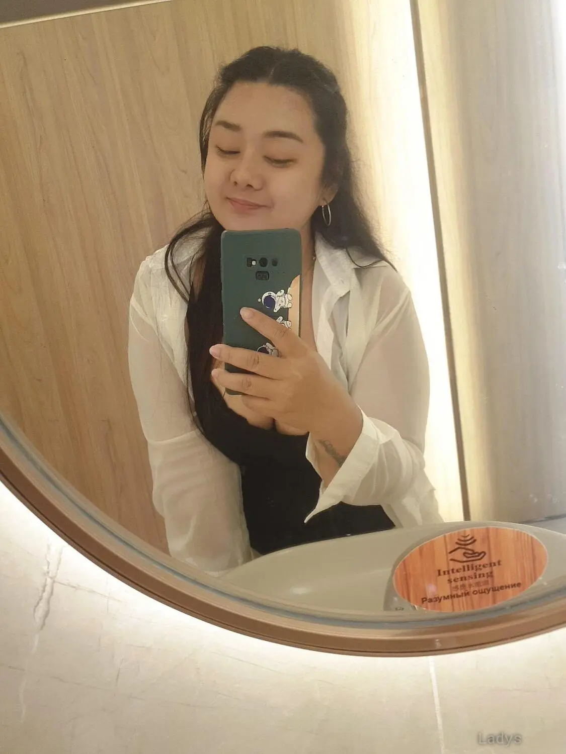 Valery, 29 years brunette escorts in Bangkok, height 157 sm, Weight kg