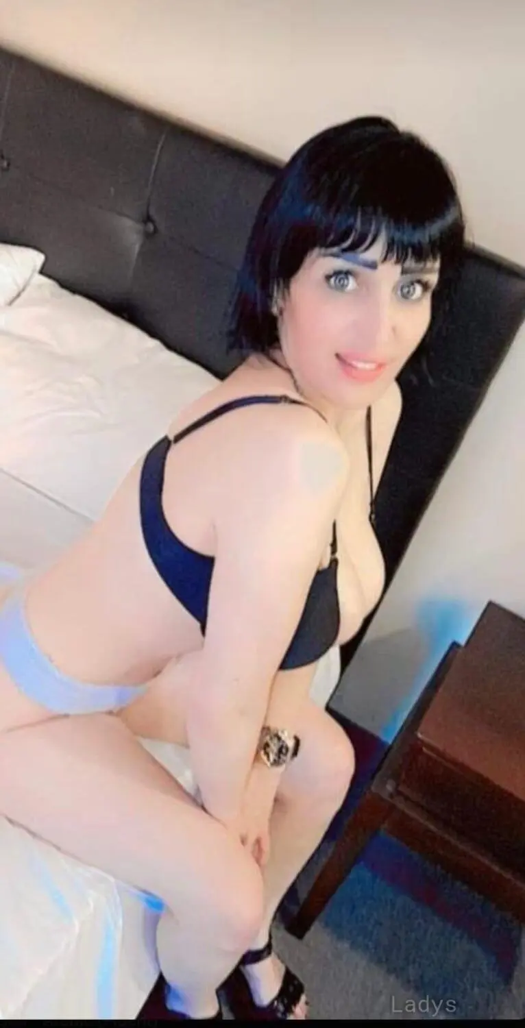 Marwa, 24 years brunette escorts in Beirut, height 169 sm, Weight  kg