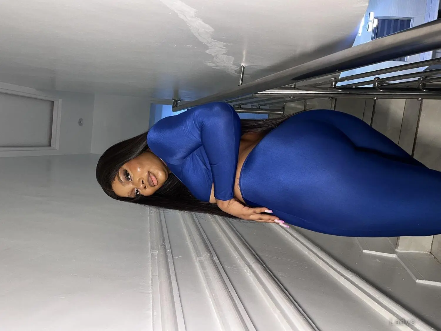 Nichole, 21 years brunette escorts in Benin City, height 154 sm, Weight  kg