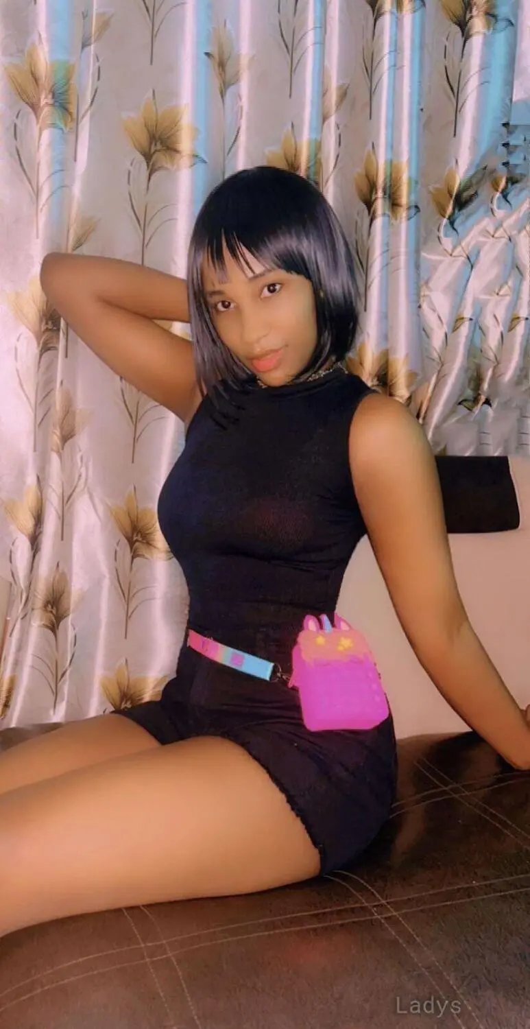 Neema, 23 years brunette escorts in Bhopal, height sm, Weight kg