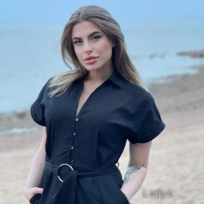 Barbara, 24 years brunette escorts in Bologna, height 170 sm, Weight 50 kg