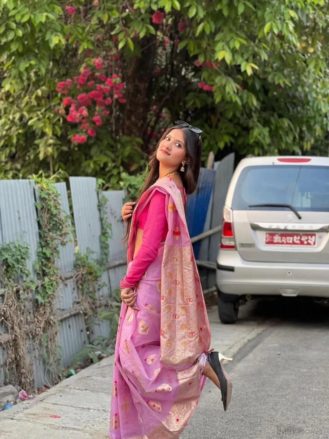 Ayesha, 21 years brunette escorts in Butwal, height 160 sm, Weight  kg
