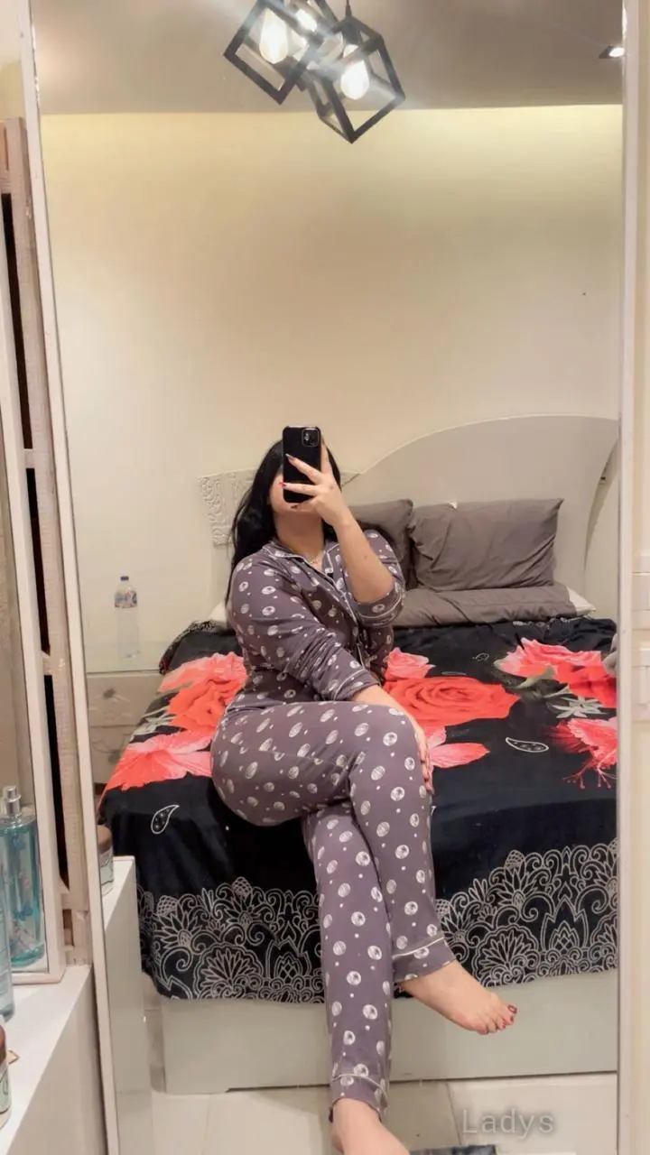 Shorock, 22 years brunette escorts in Cairo, height 168 sm, Weight  kg