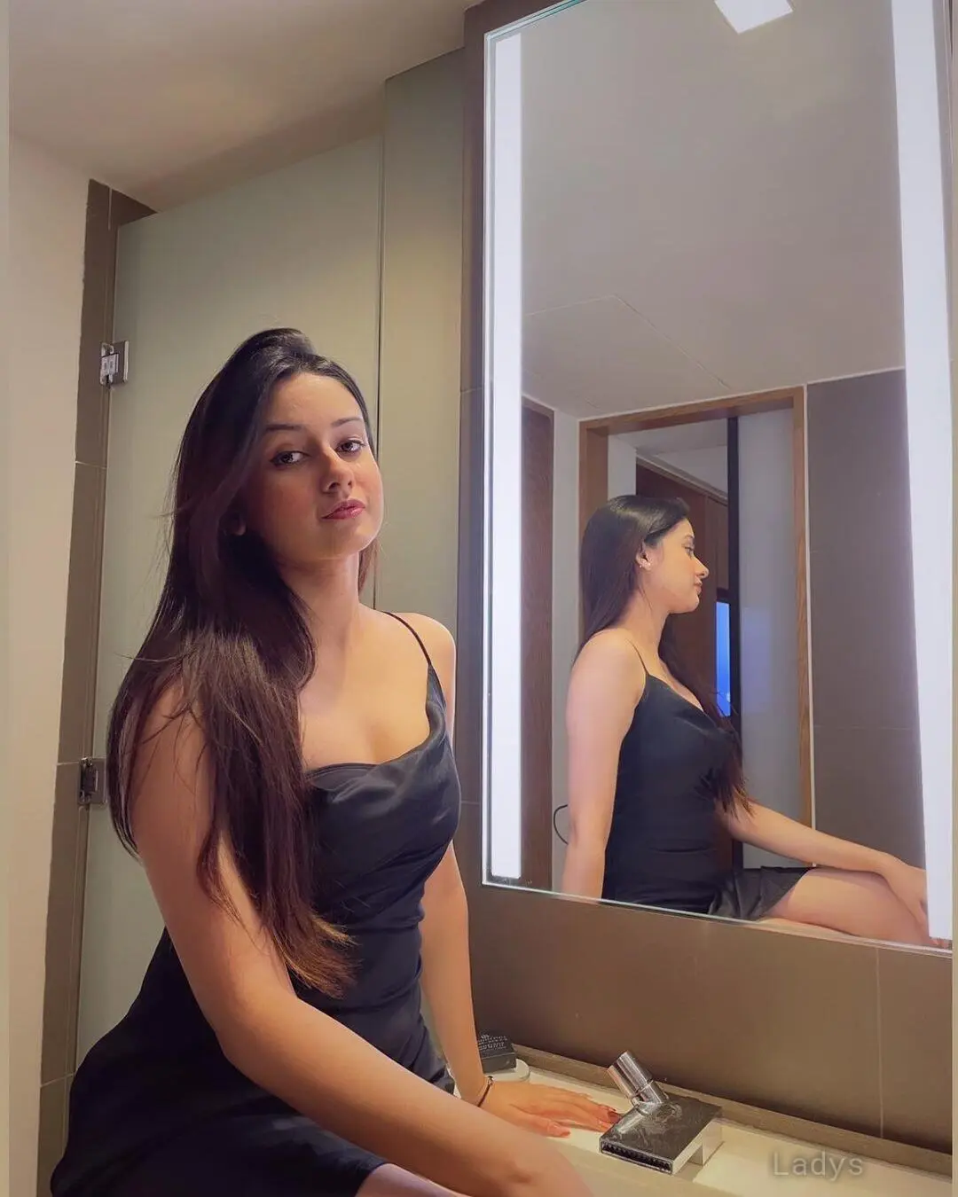Amani, 23 years brunette escorts in Chennai, height 154 sm, Weight  kg